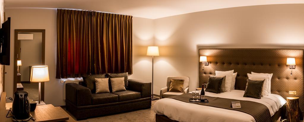 זלזטה Hotel Den Hof מראה חיצוני תמונה